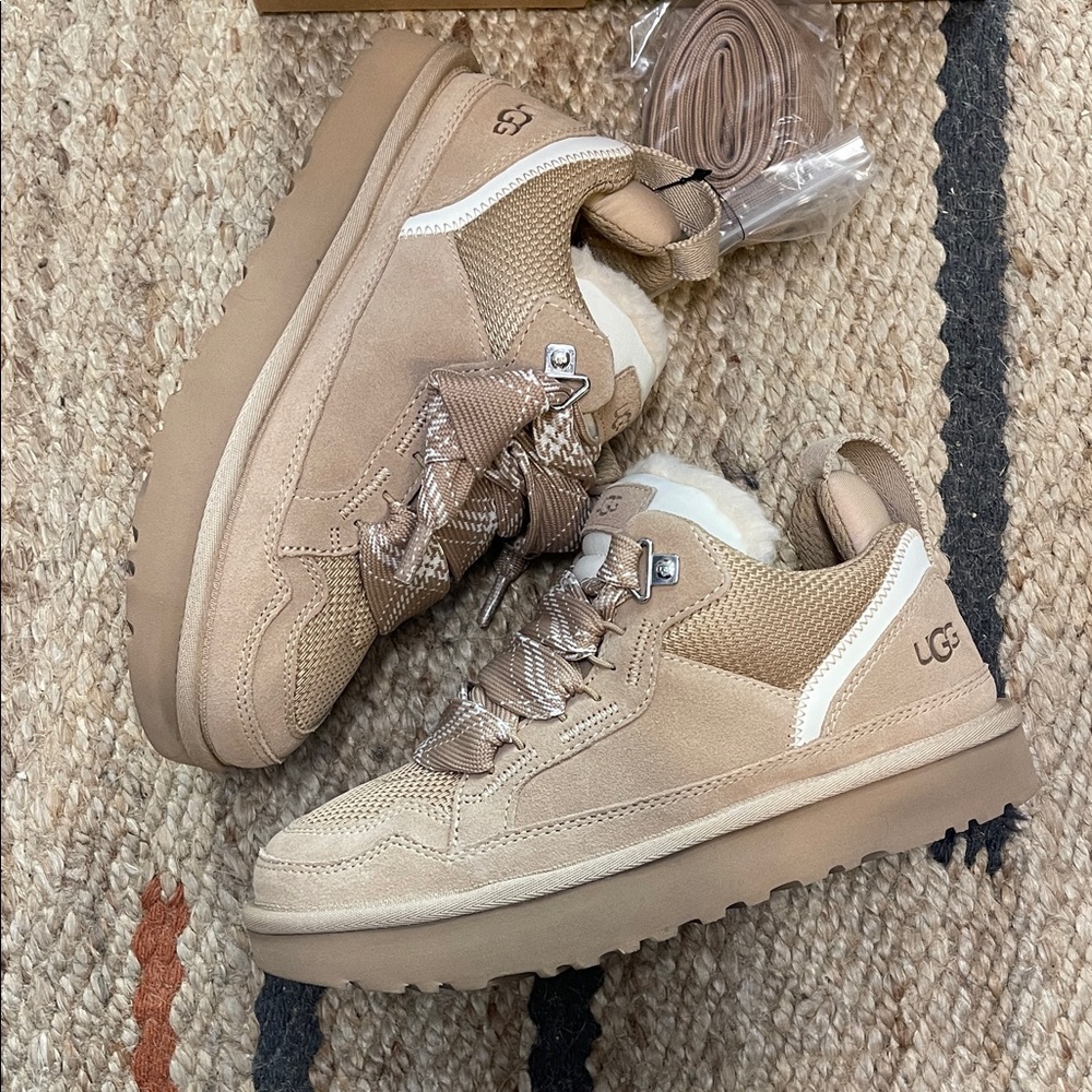 UGG Lowmel Sand NIB
